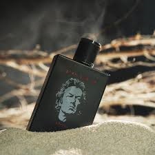 Most attractive long lasting perfume for men in Pakistan